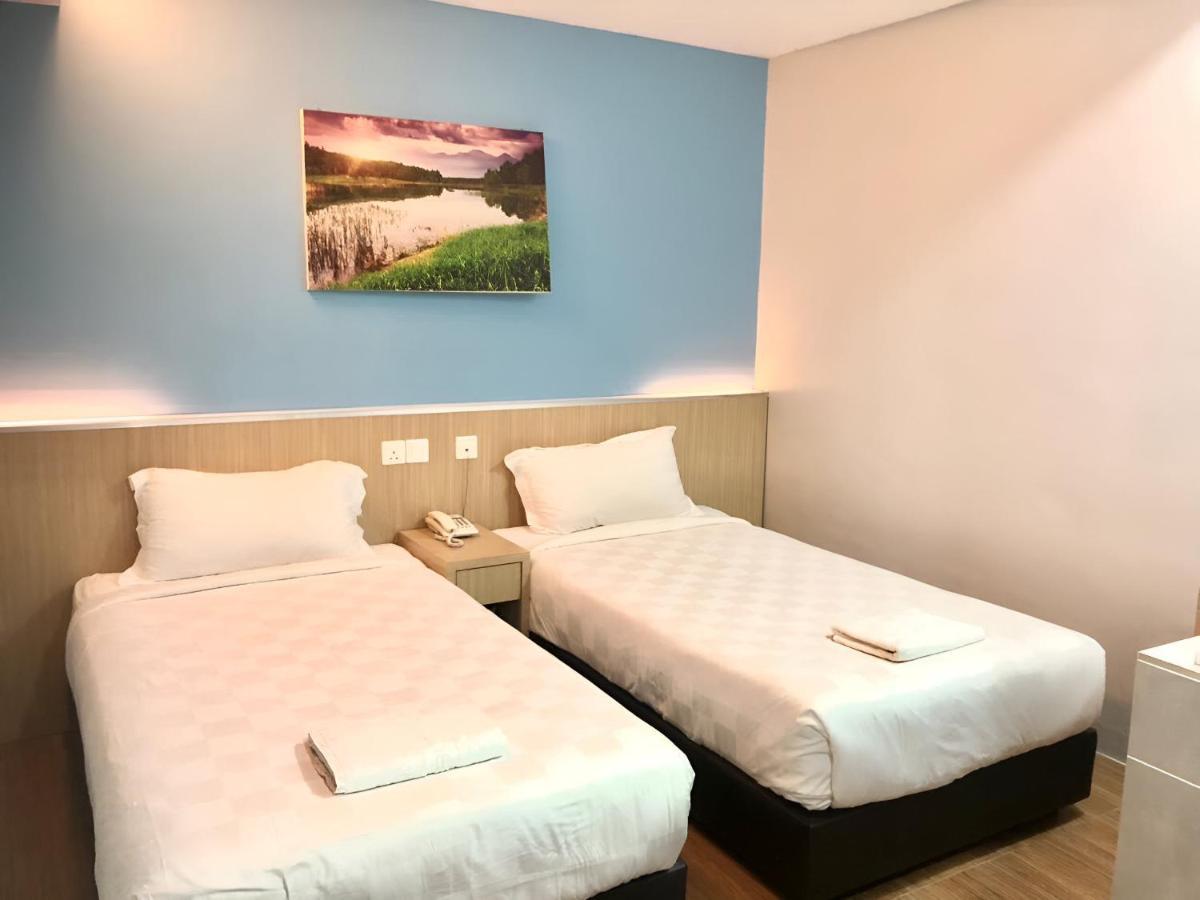 Double Happiness Hotel Sitiawan Esterno foto