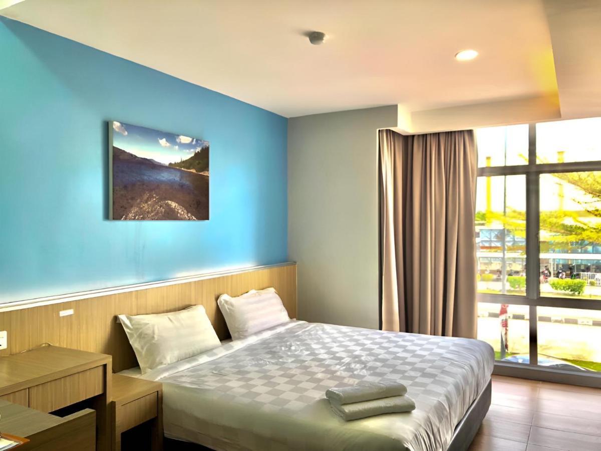 Double Happiness Hotel Sitiawan Esterno foto