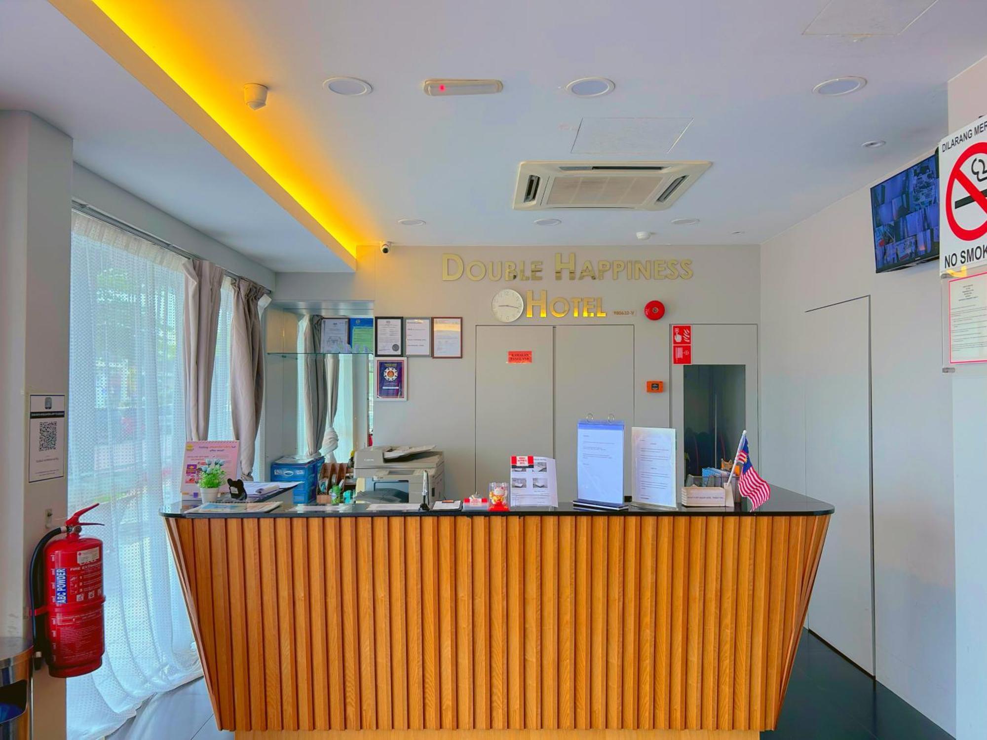 Double Happiness Hotel Sitiawan Esterno foto
